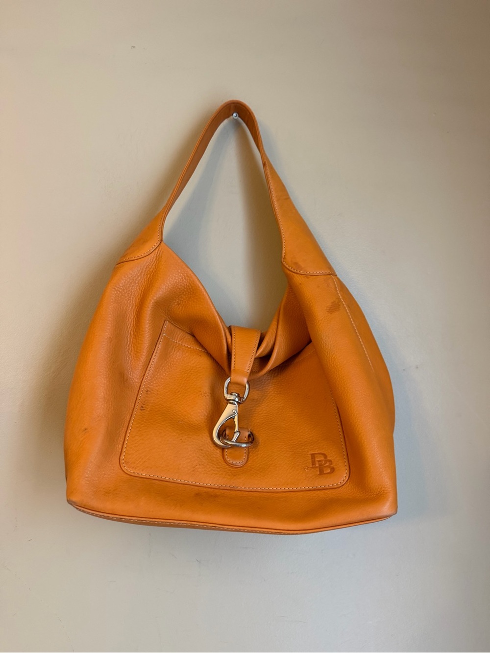 Dooney & Bourke Big Lock Shoulder Handbag Orange Slouchy Hobo Pebbled Leather
1